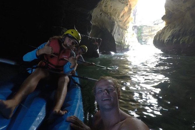 La Jolla Sea Caves Kayak Tour For Two (Tandem Kayak) - When the kelp beds and rocks become the main event