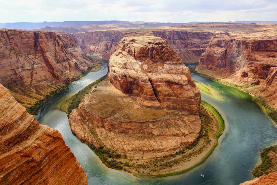 Las Vegas: Antelope Canyon & Horseshoe Bend Tour with Pickup - The early 5 a.m. pickup and the real rhythm of the drive