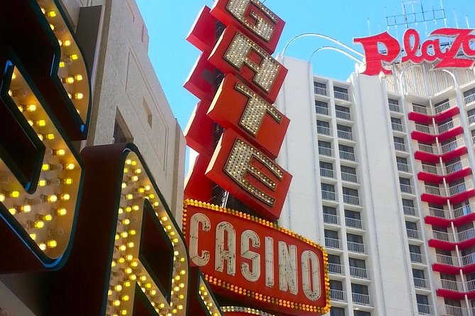 Las Vegas Downtown & Fremont Street - Guided Walking Tour - Starting at Carousel Bar and Walking Into Old Vegas