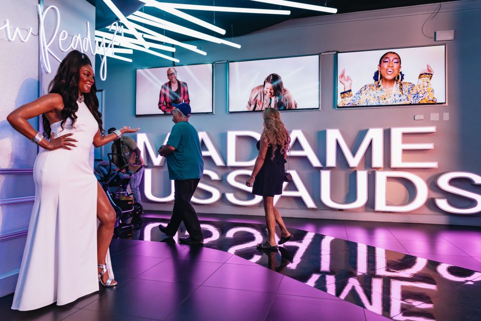 Las Vegas: Entry to Madame Tussauds with a Gondola Cruise - Planning your day around the museum and the gondola