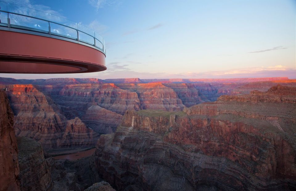 Las Vegas: Grand Canyon Helicopter Landing Tour - The Las Vegas to Canyon Flight: Hoover Dam to Grand Wash Cliffs