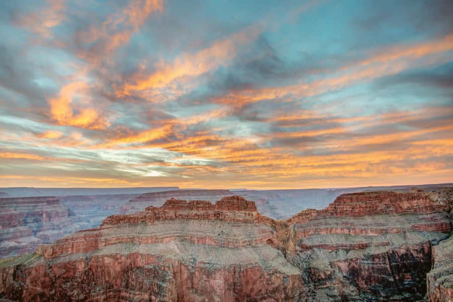 Las Vegas: Grand Canyon West, Hoover Dam & Optional Skywalk - Hoover Dam with the Memorial Bridge stop: a sharp contrast day