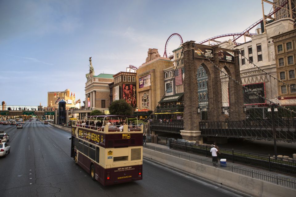 Las Vegas: Hop-on Hop-off Sightseeing Tour by Open-Top Bus - Atomic Golf add-on: the included 30 minutes worth using