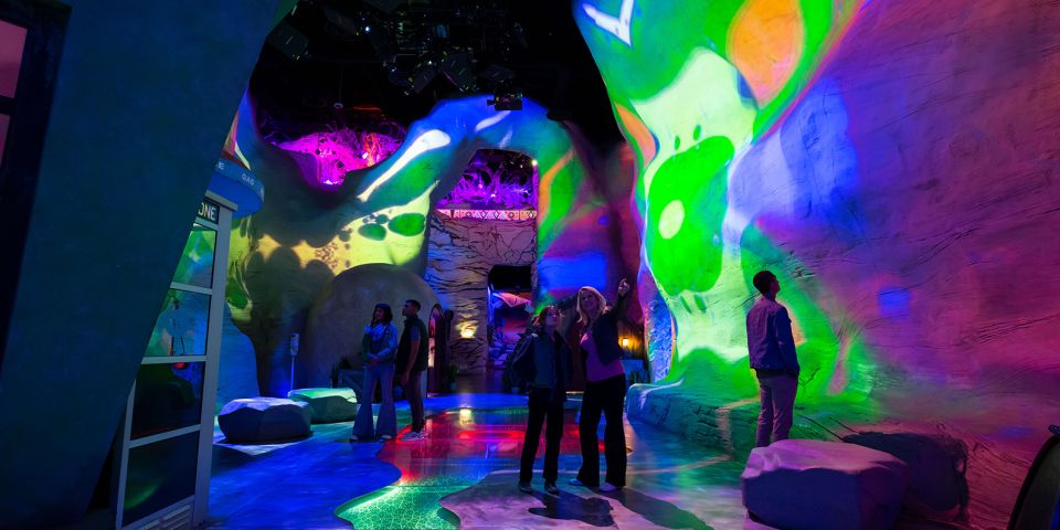 Las Vegas: Meow Wolf Omega Mart Ticket - Datamosh bar and the VIP package: what you gain for $$