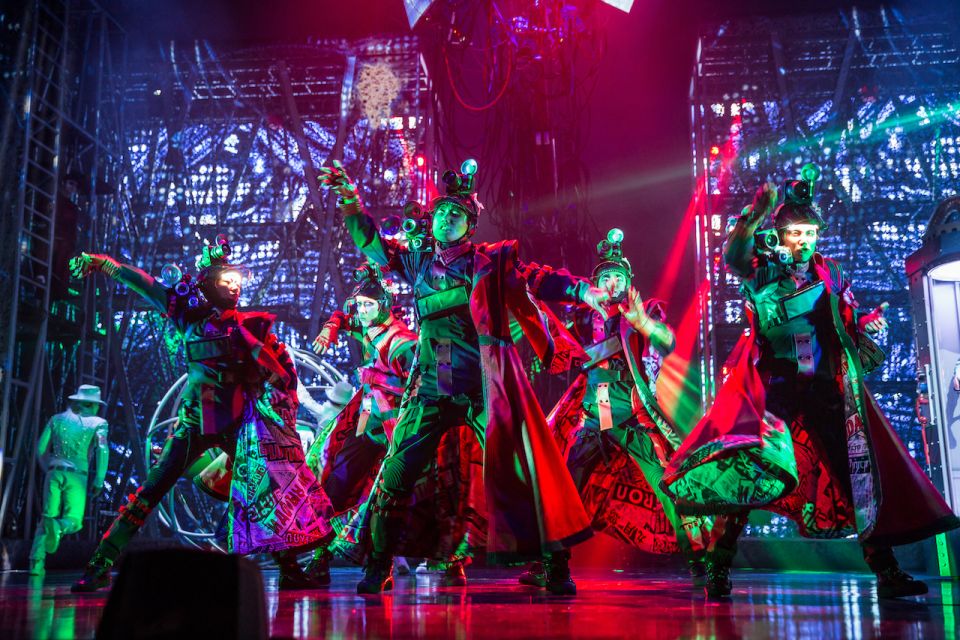 Las Vegas: Michael Jackson ONE by Cirque du Soleil Ticket - Acrobatics, costumes, and choreography: the moments you’ll remember