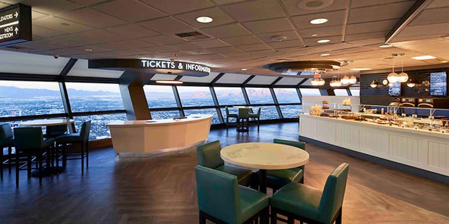 Las Vegas: STRAT Tower Observation Deck Ticket - Indoor vs outdoor decks: how to choose without overthinking it