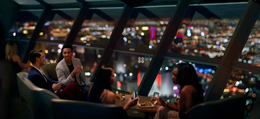 Las Vegas: STRAT Tower Observation Deck Ticket - Why sunset works so well here