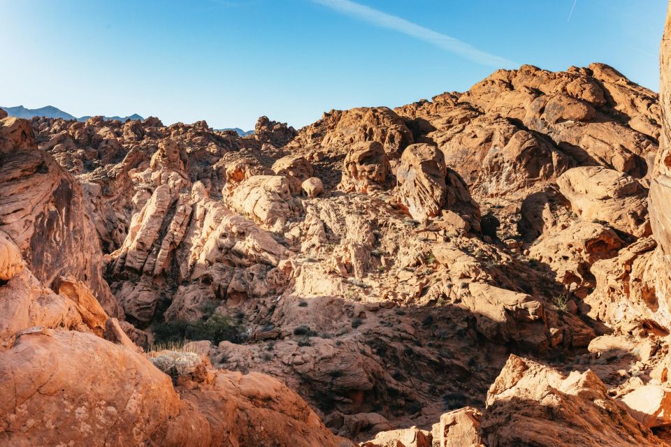 Las Vegas: Valley of Fire Guided Hike with Drinks and Snacks - Snacks, drinks, and the part many people forget: hydration
