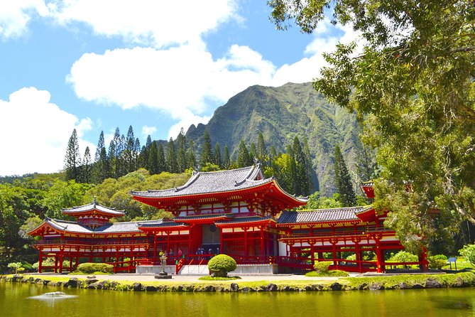 Majestic Circle Island Tour with Lunch - Byodo-In Temple: architecture, mountain drive, and included entry