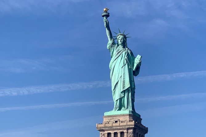 Manhattan Adventure Sightseeing Boat Tour - from Chelsea Piers - Stop 1: Little Island from the water (a fast, fun reveal)