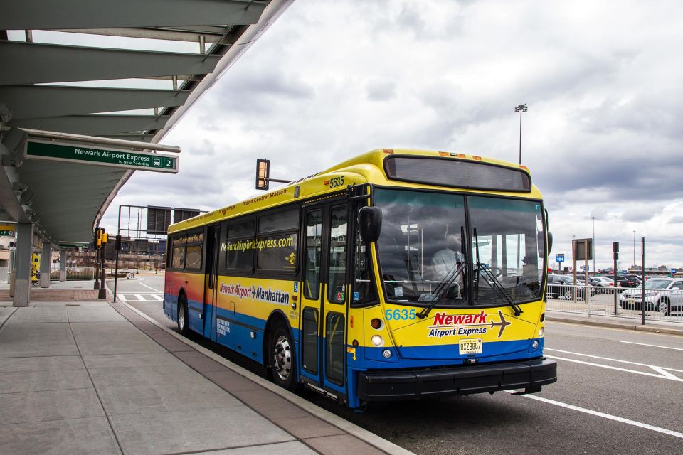 Manhattan: Bus Transfer from/to Newark Airport - Key things I’d notice right away