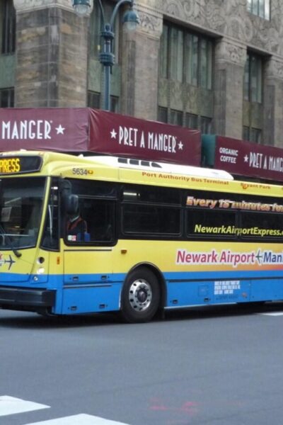 Manhattan: Bus Transfer from/to Newark Airport - Finding your bus at EWR: terminals A, B, C and the curb hunt