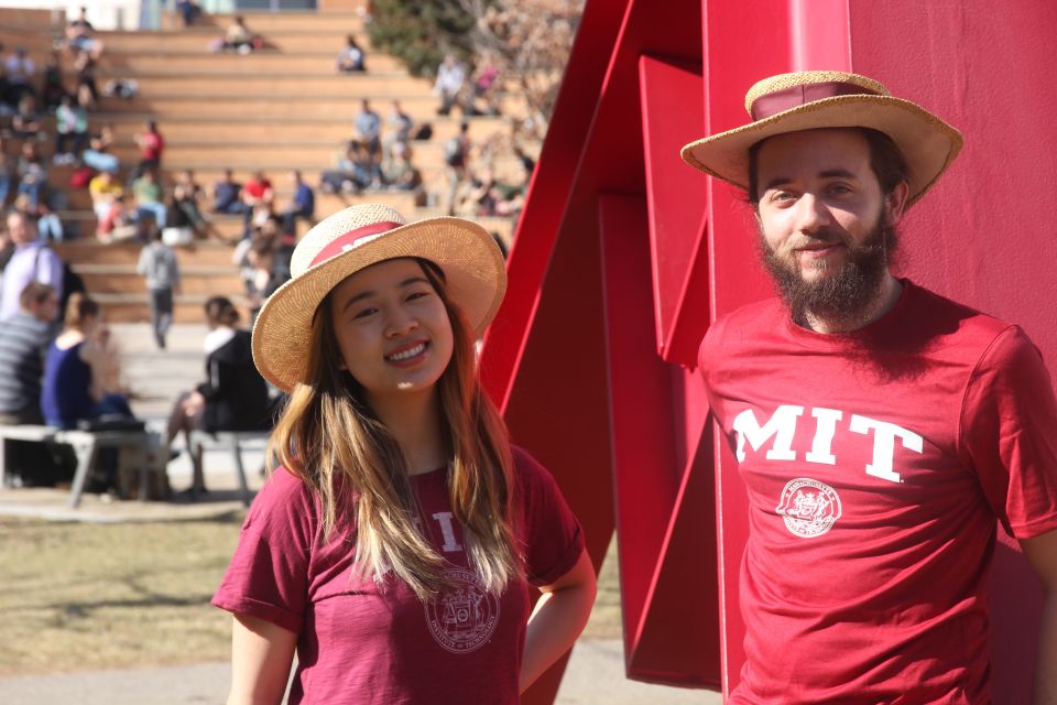 Massachusetts Institute of Technology Public Tour - The Great Dome and the engineering library: the MIT icon you can’t miss