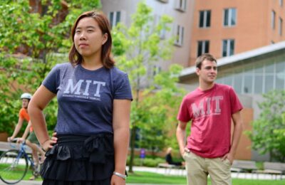 Massachusetts Institute of Technology Public Tour - Going inside: lecture halls, labs, and the day’s access limits