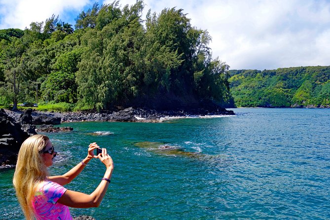 Maui: Famous Road to Hana Waterfalls and Lunch by Mercedes Van - The Route Itself: 617 Curves, One-Lane Bridges, and Why the Guide Matters