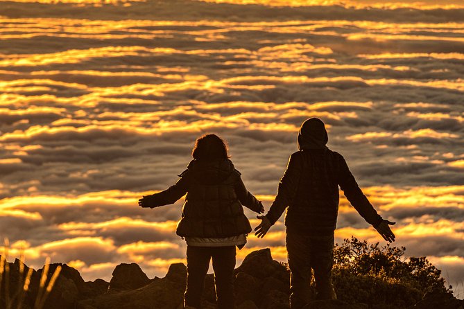 Maui: Majestic Haleakala Sunrise Tour with Pick-up - Guides: The Difference Between Waiting and Enjoying