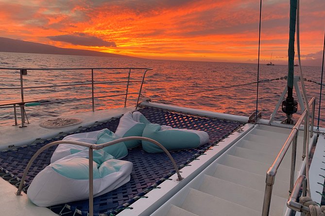 Maui: Original Sunset Cruise with Open Bar from Ka’anapali Beach - Open Bar and Pupus: The Part You’ll Actually Remember
