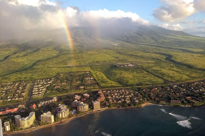 Maui -PRIVATE- Air Tour: 5 Islands: (2-5 people): SEE Even MORE! - Lanai and Kahoolawe: WWII landmarks and the prehistoric coastline effect