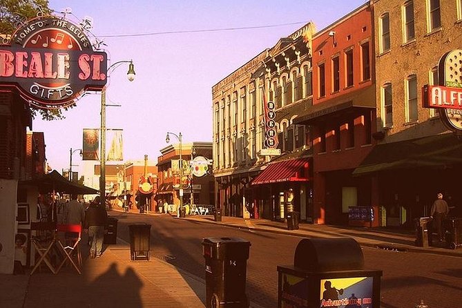 Memphis Mojo Bus Tour - Beale Street starts the show (and keeps it moving)