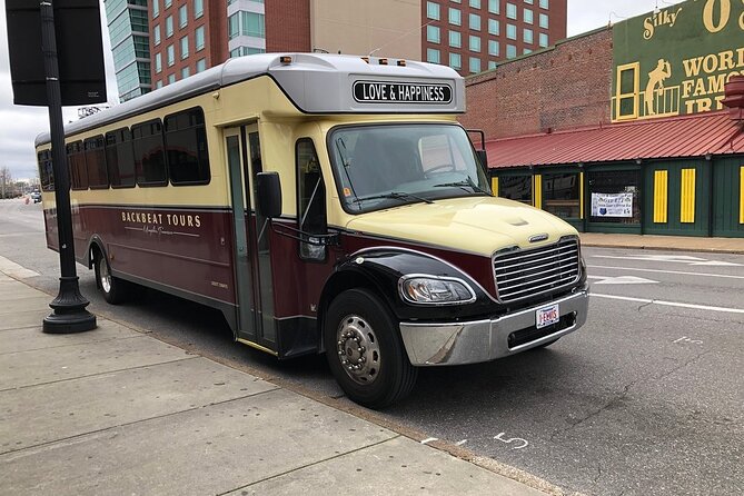 Memphis Mojo Bus Tour - Guides and drivers bring the tour to life