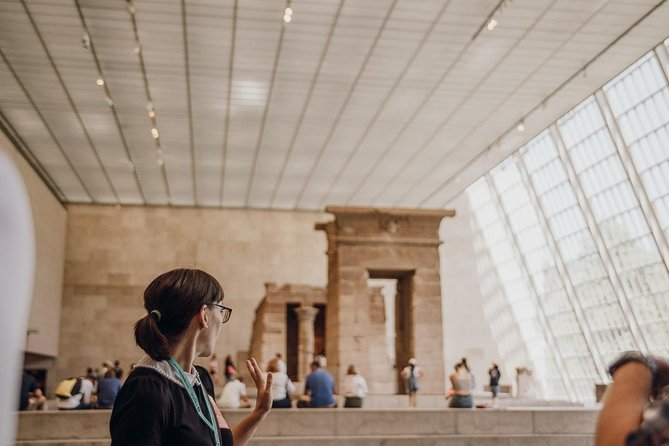 Metropolitan Museum Guided Group Tour - Tudor armor, Greek statuary, and Roman emperors—how the guide keeps you oriented