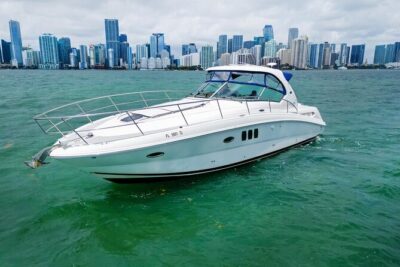 Miami: 2 Hour Private Yacht Cruise - Meeting at 2215 NW 14th St: Getting on the Water Without the Panic