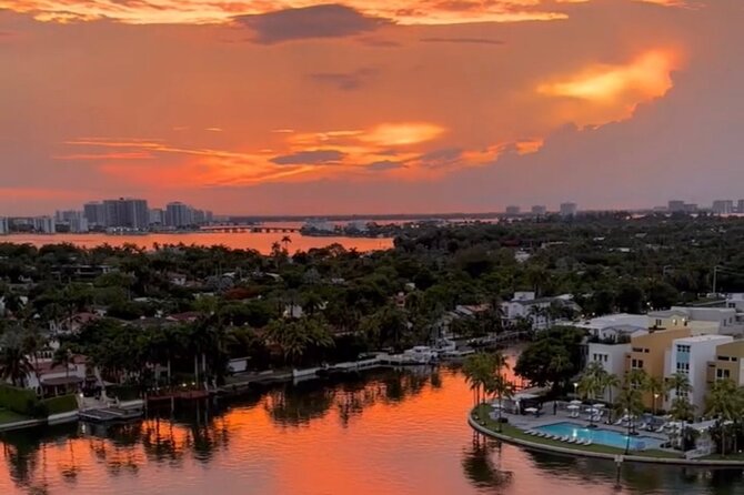 Miami Boat Tour –Day and Night Cruises with Champagne - Price and the captain surcharge: how to judge value before you book