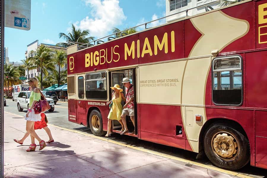 Miami: Hop-on Hop-off Sightseeing Tour with Optional Cruise - Wynwood Walls and the creative wall-to-wall contrast