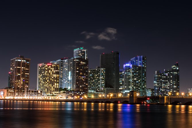 Miami: Open-top Bus Sightseeing Night Tour with Live Guide - Timing, tracking, and getting to the exact meeting point