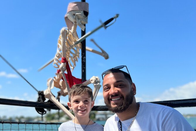 Miami Pirate Boat Tour: Skyline & Celebrity Homes - Onboard vibe: music, hats, bathrooms, and the food question