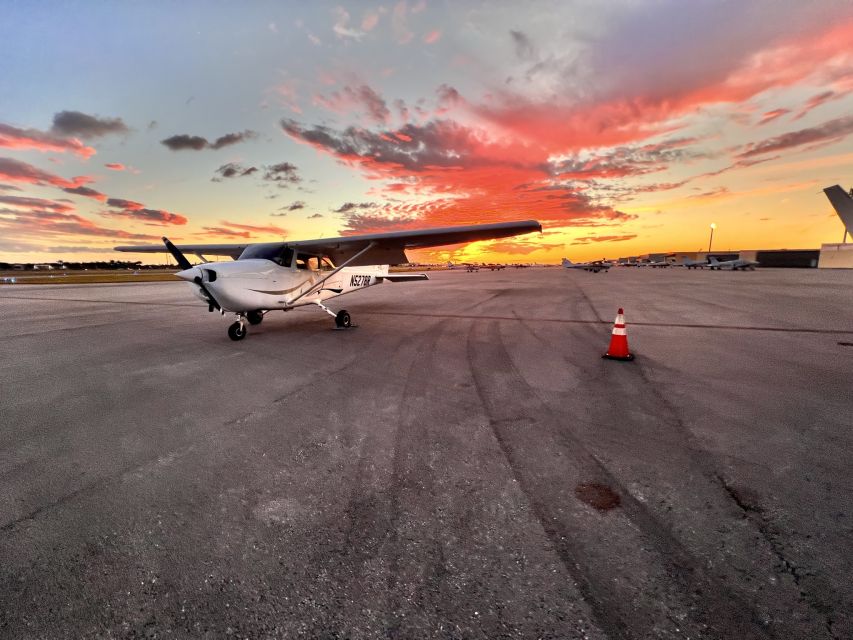 Miami: South Beach Private 35-Minute Guided Flight Tour - A 35-minute route: South Beach to Biscayne Bay skyline