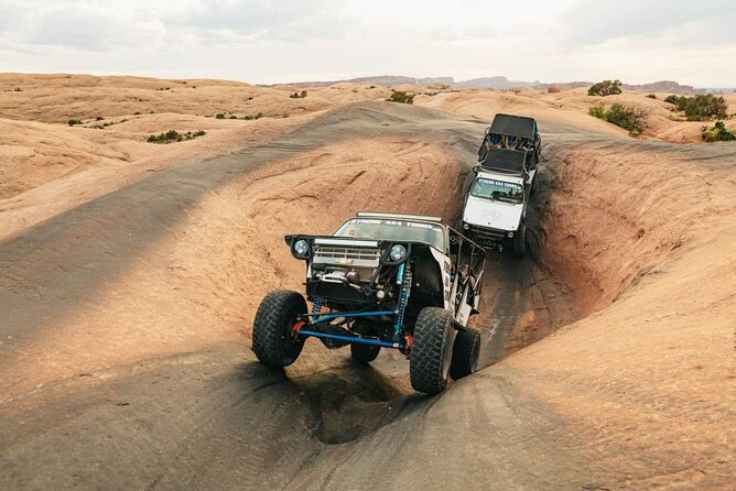Moab's Most Xtreme 3-Hour Experience on Hell's Revenge - The ATV setup: roll cage, bucket seats, and five-point harness