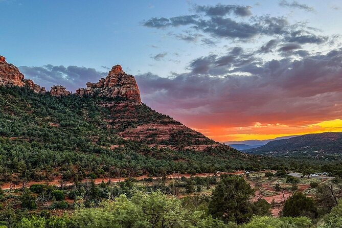 Mogollon Rim Run Supreme Jeep Tour from Sedona - The climb starts with a wagon-trail style entry