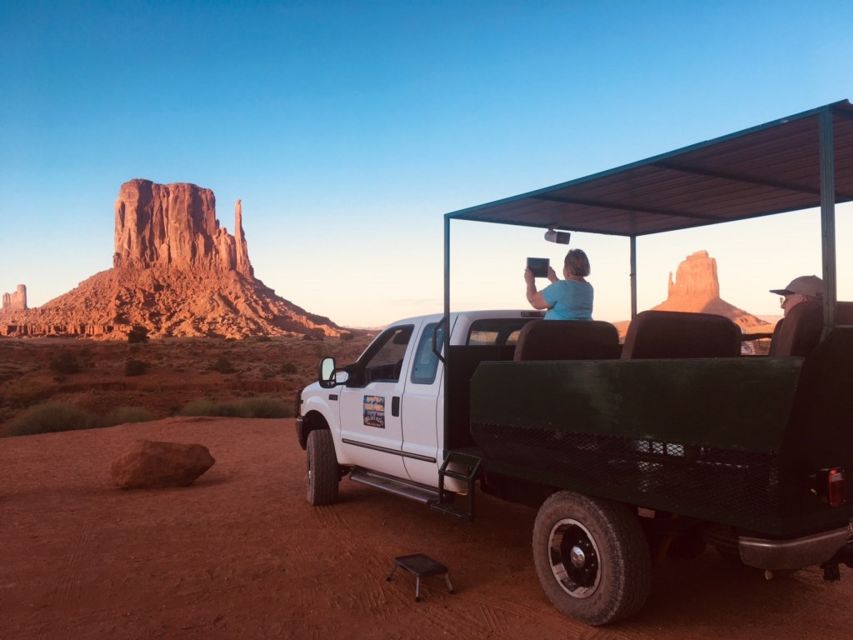 Monument Valley: Backcountry Jeep Tour with Navajo Guide - How the music and ceremonial performance works into the tour