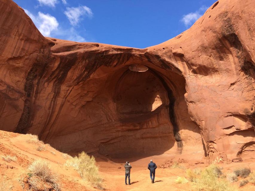 Monument Valley: Backcountry Jeep Tour with Navajo Guide - Logistics that actually matter: meeting spot and Utah time