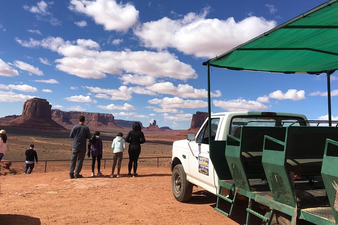 Monument Valley Extended Backcountry Tour - Elephant Butte and John Ford’s Point: Film-Set Views with Real Context