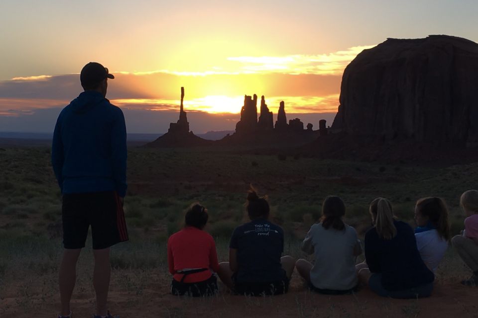 Monument Valley: Sunset Tour with Navajo Guide - Why a Navajo-Led Sunset Tour Changes Monument Valley