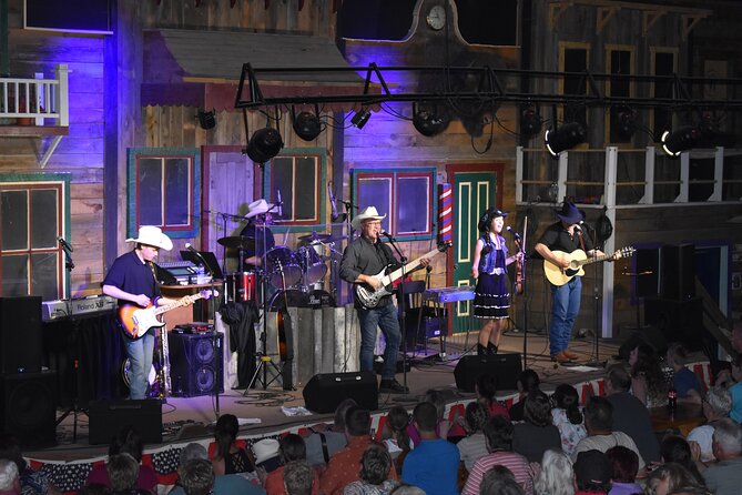 Mount Rushmore and Black Hills Tour with Two Meals and a Music Variety Show - Sylvan Lake: a short break that still feels special