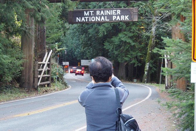 Mt. Rainier Day Tour from Seattle - The Big Mt. Rainier Stop: Why This Is the Center of the Day