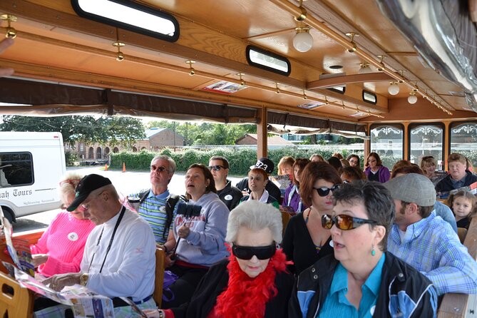 Narrated Historic Savannah Sightseeing Trolley Tour - Forsyth Park and Its Fountain: A Photo Stop with Built-In Calendar Magic