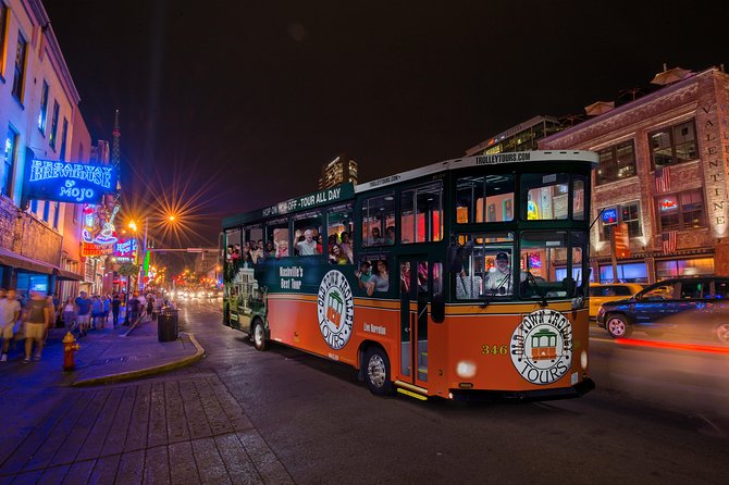 Nashville Evening Trolley Tour - The trolley ride itself: comfort, photos, and the window issue