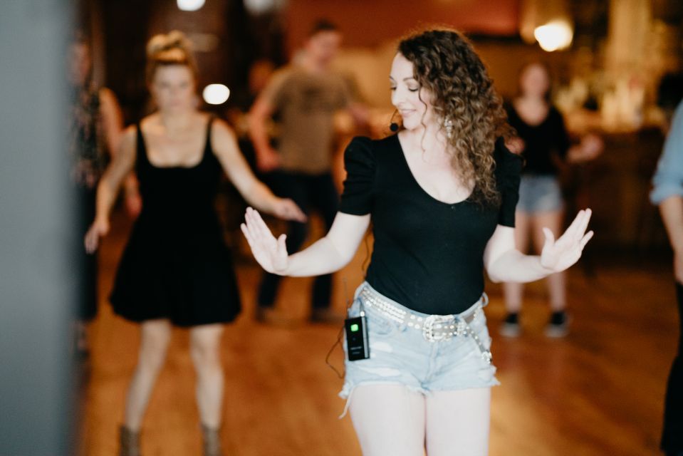 Nashville: Line Dancing Class with Keepsake Video - A One-Hour Line-Dancing Class That Actually Feels Like Nashville
