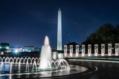 National Mall Monuments Night Tour with 10+ Stops, Entry Tickets - Photo Stops You’ll Want to Prep For: U.S. Capitol, White House, Lincoln
