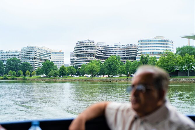 National Mall Tour with 10+ Stops, Boat Cruise, Entry Tickets - White House, Pentagon area, and the military memorial cluster