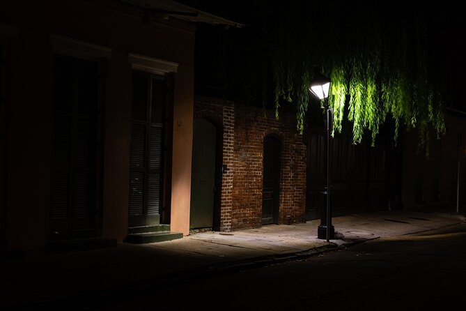 New Orleans Adults-Only True Crime and Ghost Walking Tour - Stop-by-stop: how the route builds suspense and context