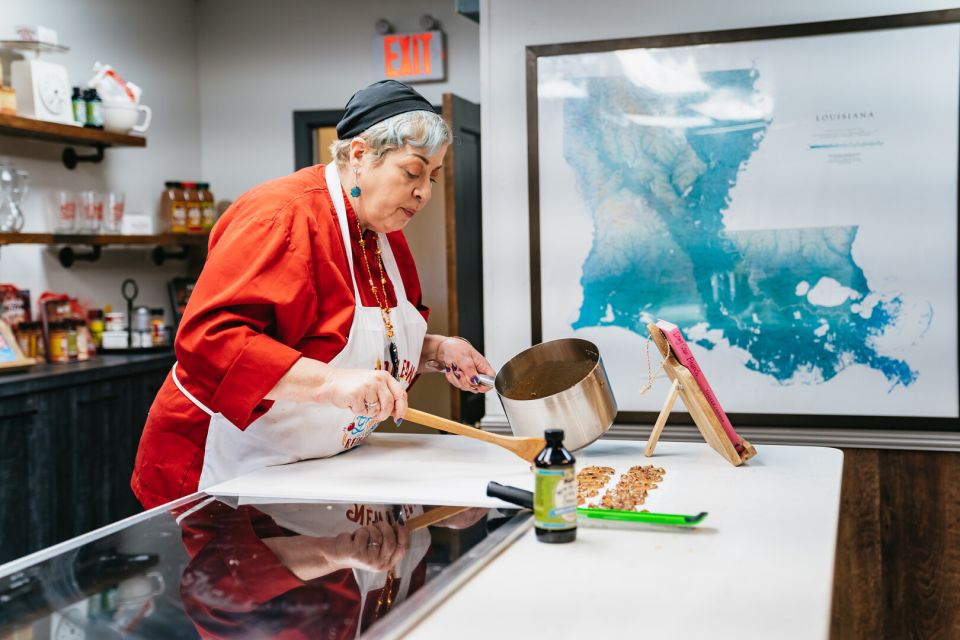 New Orleans: Cajun and Creole Cooking Class - The biggest expectation check: you watch, then you eat
