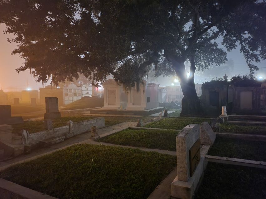 New Orleans: Cemetery Bus Tour At Dark with Exclusive Access - Odd Fellows Rest and the Secret-Society Cemetery Access