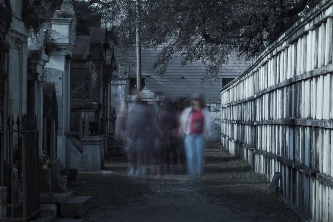 New Orleans Cemetery Bus Tour with Exclusive Cemetery Access - Morning Call Coffee Stand: the short break that keeps the night fun