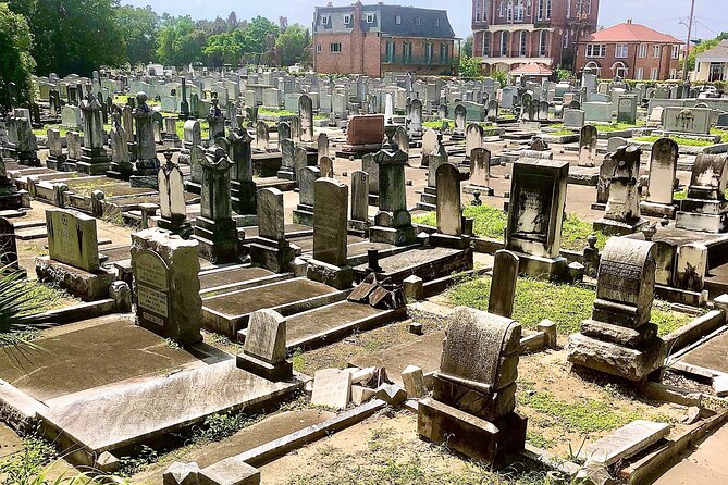 New Orleans Cemetery Walking Tour - Meeting at 5101 Canal Blvd: Starting Easy in the French Quarter