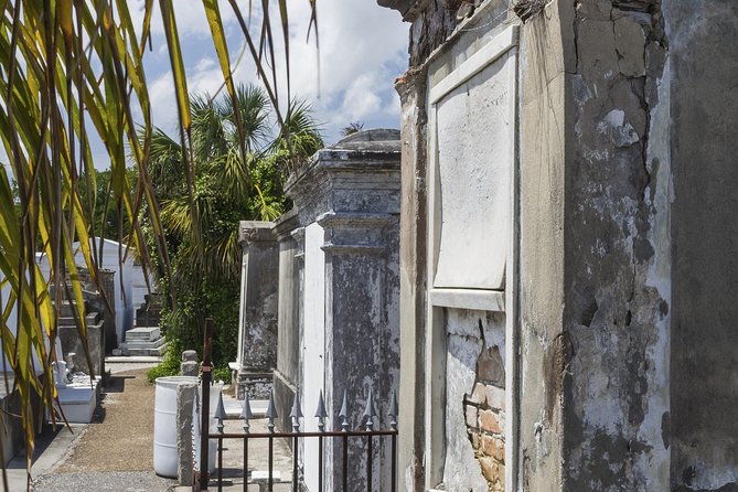 New Orleans City and Cemetery Sightseeing Tour - Tremé and the Garden District: where the scenery changes and the stories follow